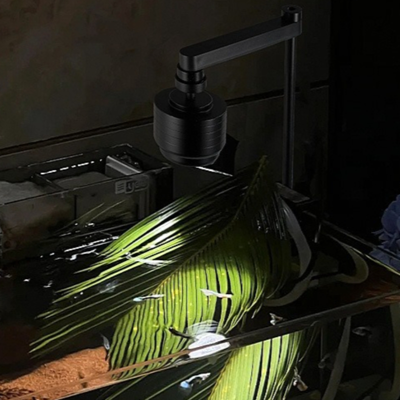 水槽ライト LED 3 色防水調整可能な水族館ランプクリップ - Planted Aquarium Pendant Light のレビューと価格